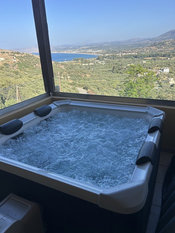 Jacuzzi bei Tag