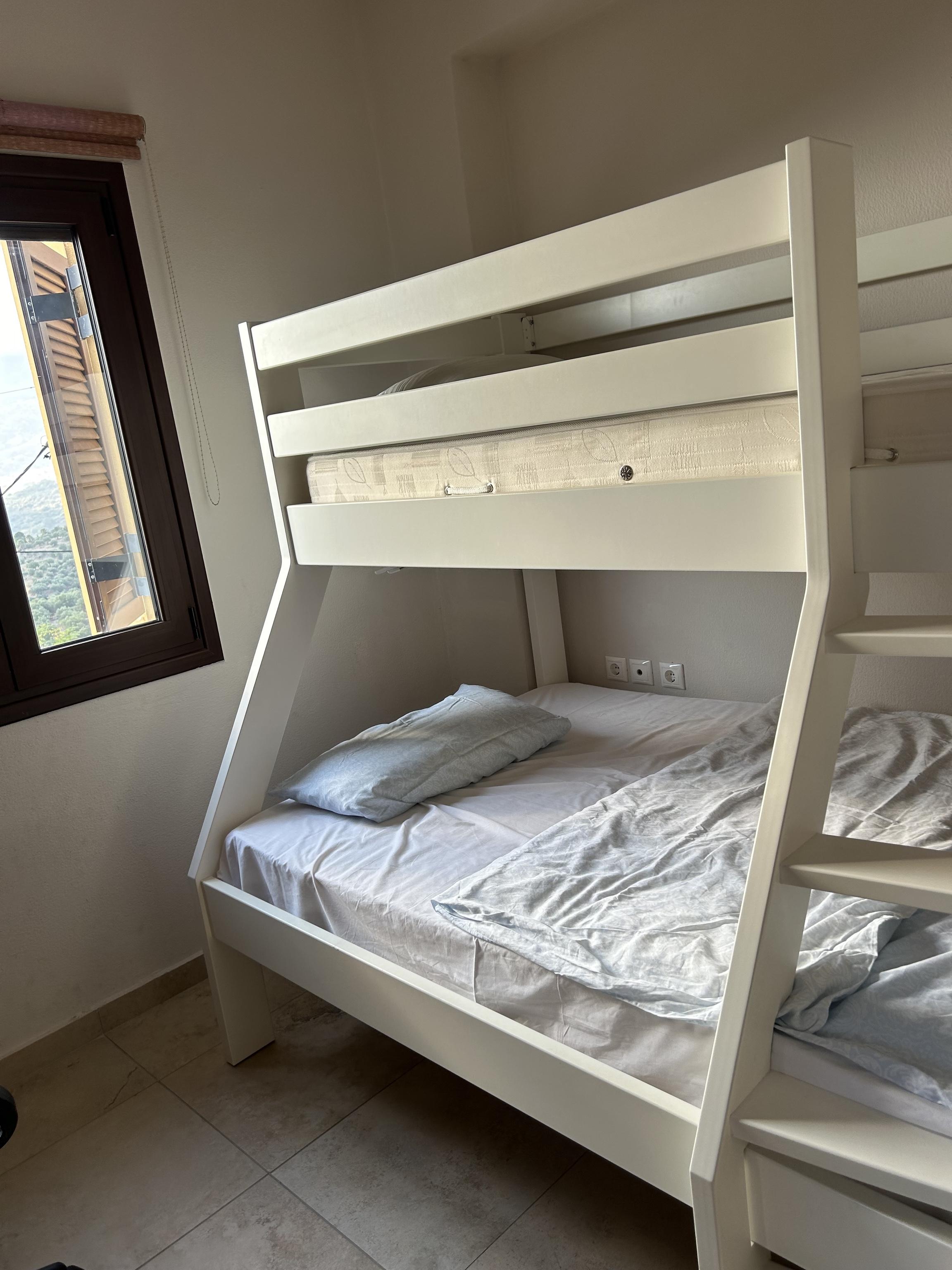 Kinderzimmer mit Doppelstockbett